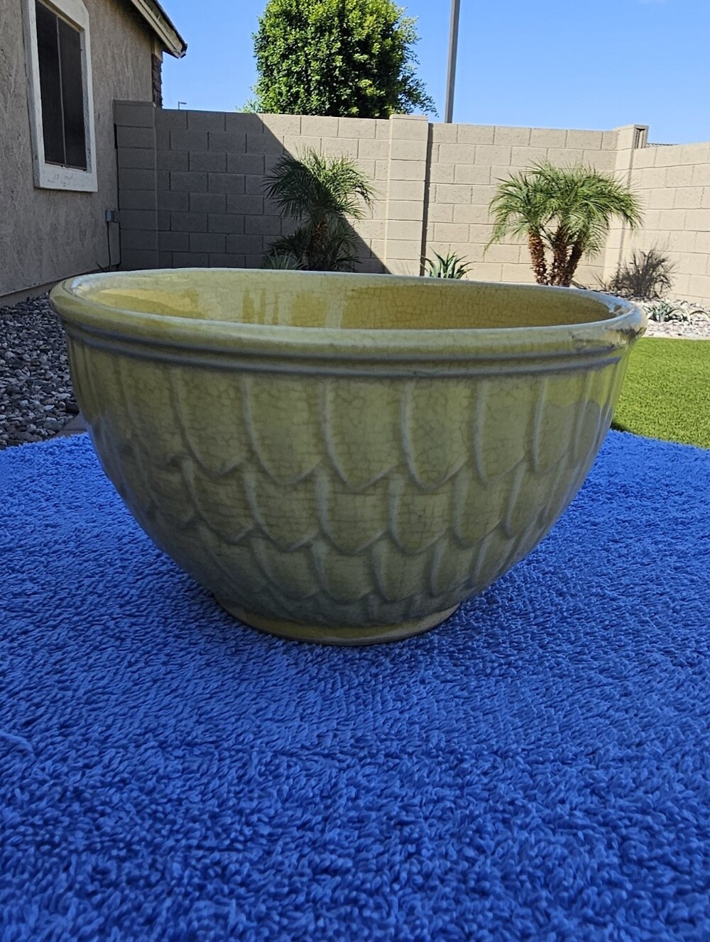 Vintage Mount Clemens Pottery Yellow Fishscale Mixing Bowl 6"  USA - READ